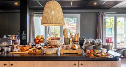 Campanile NATURE - Paris Ouest Gennevilliers Port