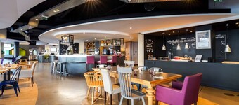 Campanile PRIME - Suresnes - La Défense