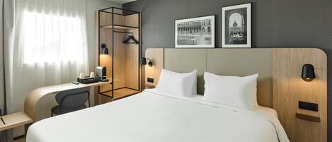 Superior Room, 1 King Bed