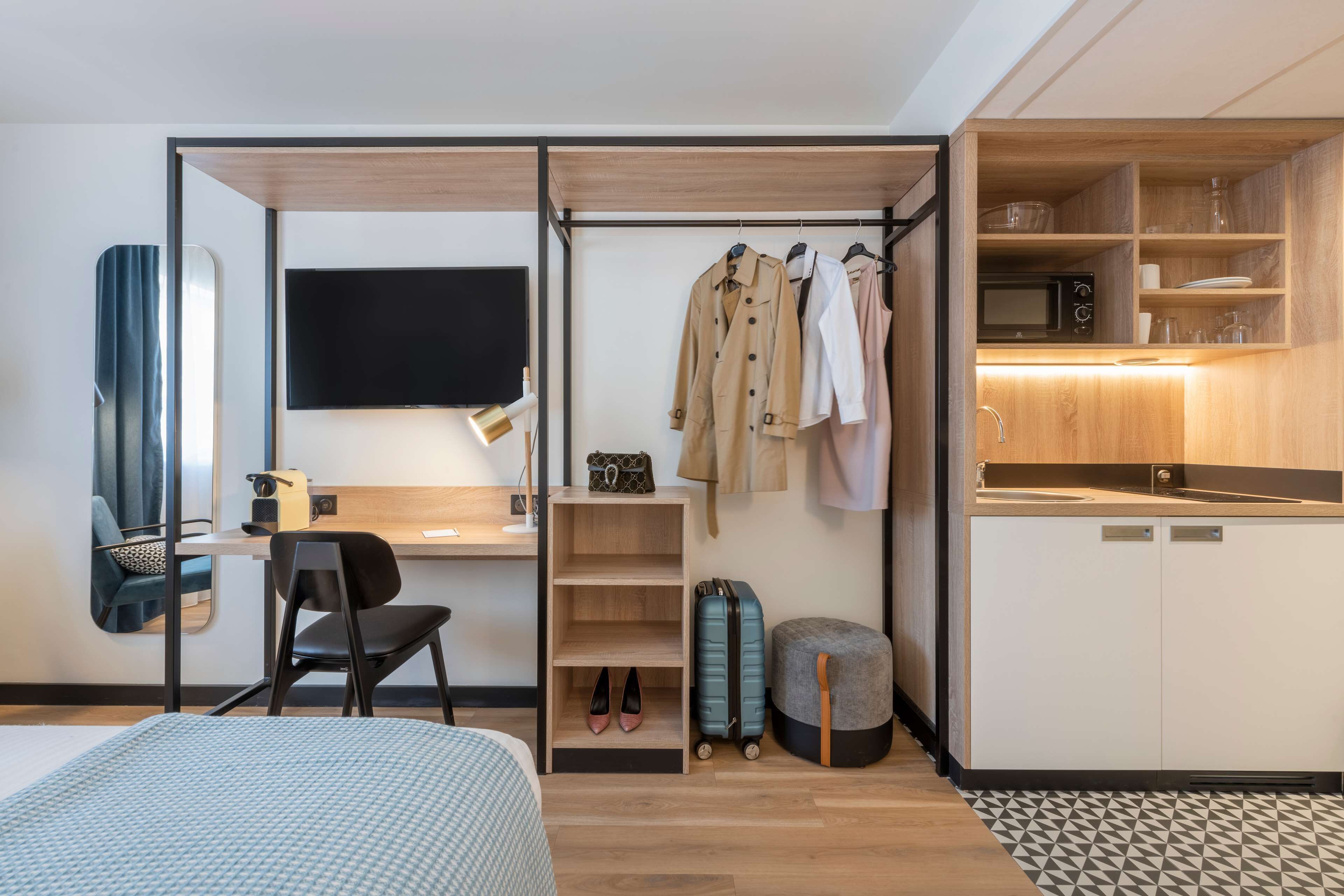 premium bedding, individually decorated, individually furnished, desk