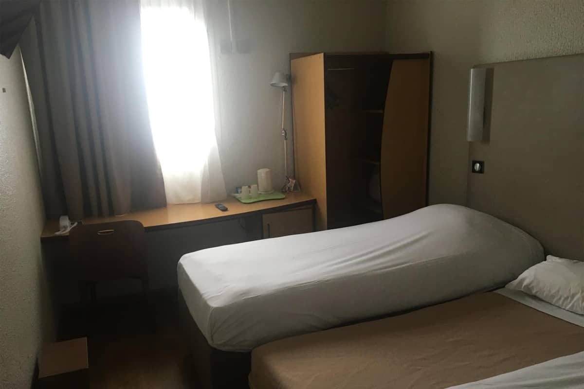 Standaard kamer, 2 eenpersoonsbedden (1 Junior Bed up to 10 years) | Kameruitzicht