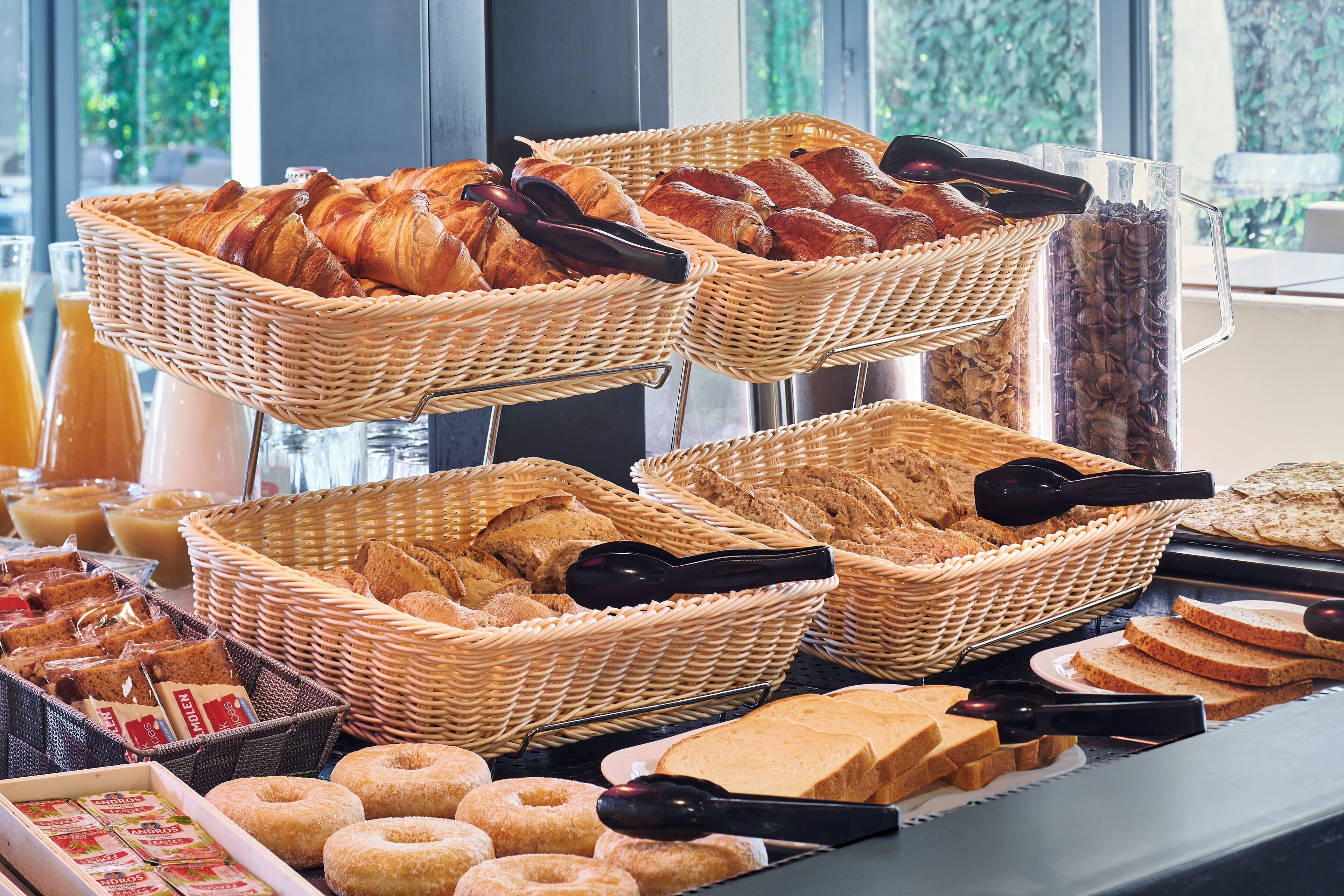 Frokostbuffé hver dag (EUR 12.90 per person)