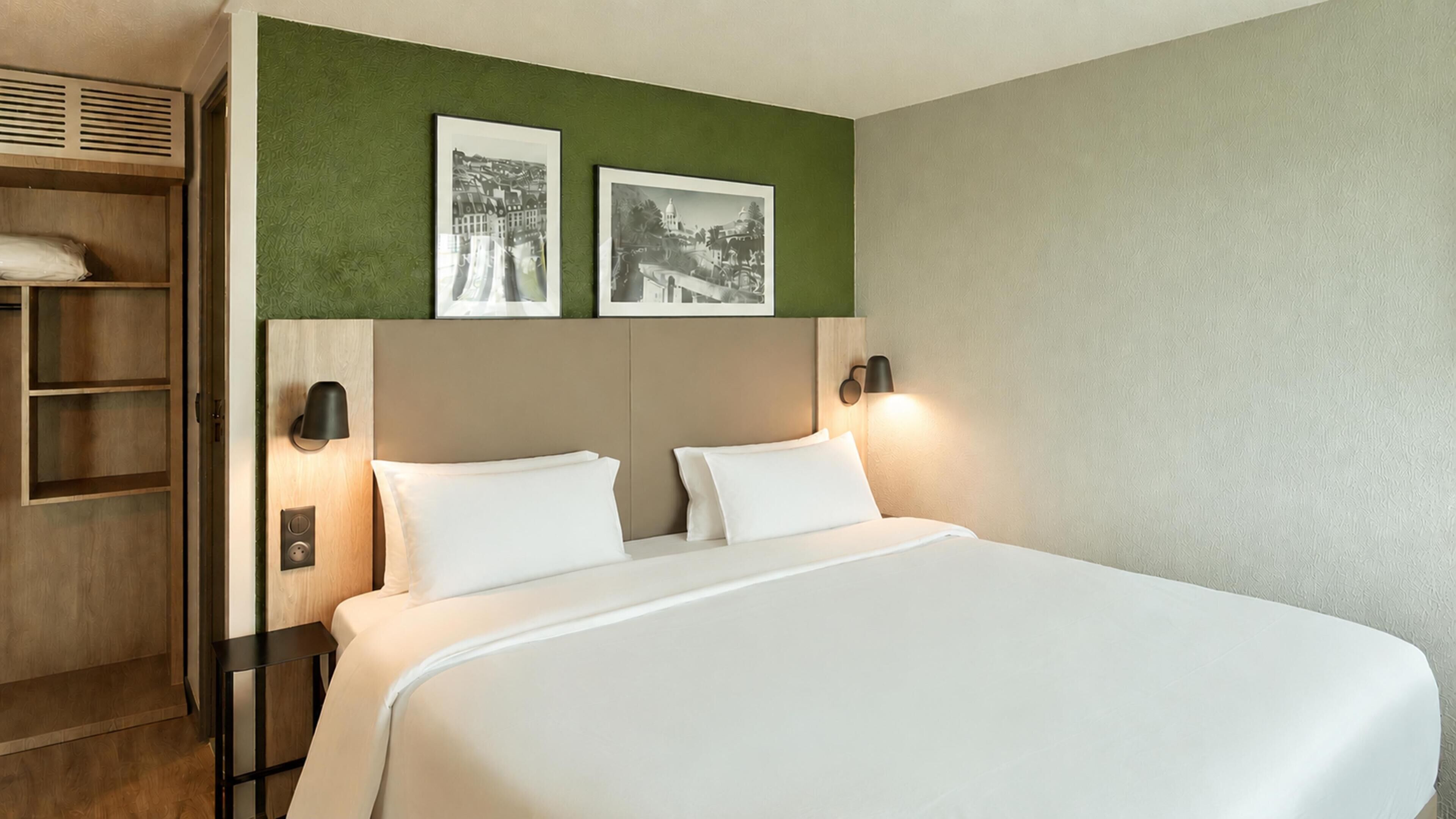 Ropa de cama de alta calidad, escritorio y cortinas blackout 