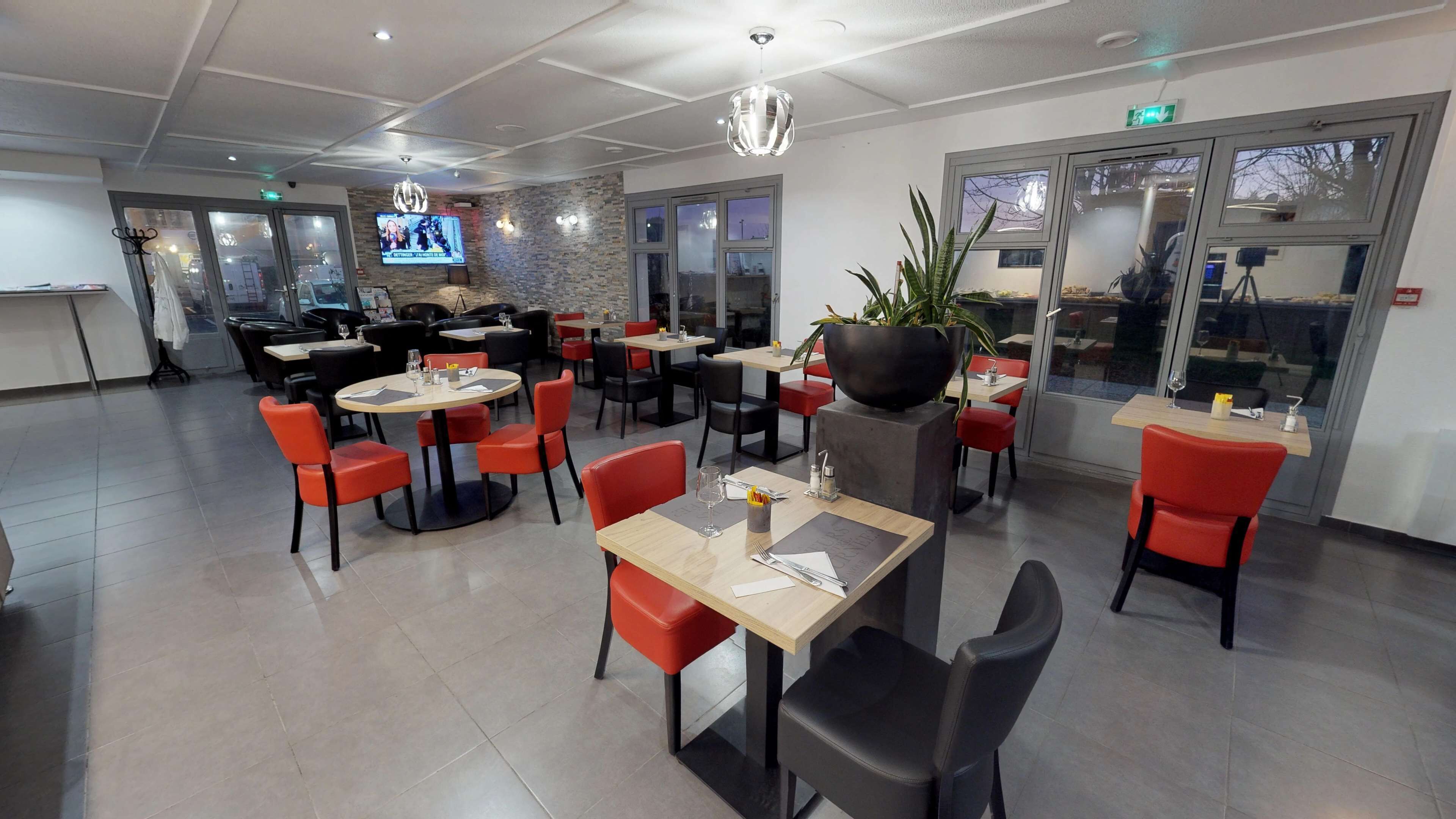 Photo - Kyriad Fontenay - Trésigny