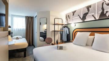 Comfort Room, 1 Double Bed with Sofa bed | Premium bedding, pillowtop beds, desk, laptop workspace