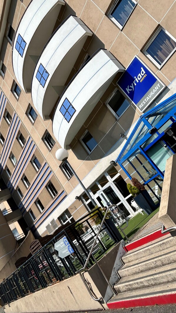 Exterior - Tulip Hotels & Residences – Marne-la-Vallee Torcy (Torcy)