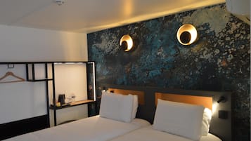 In-room safe, desk, soundproofing, free WiFi