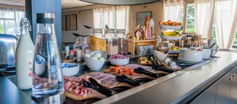 BRIT HOTEL AMPALINE CONFORT PERIGUEUX EST