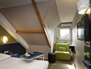 Premium bedding, desk, soundproofing, iron/ironing board - ibis Styles Perigueux Trelissac (Trelissac)