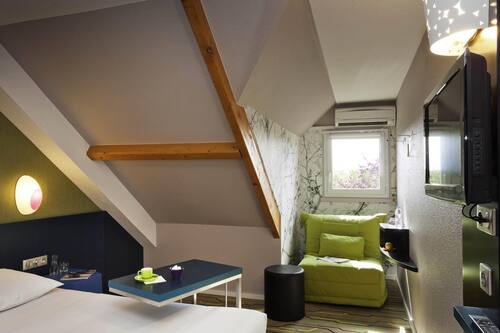 Premium bedding, desk, soundproofing, iron/ironing board