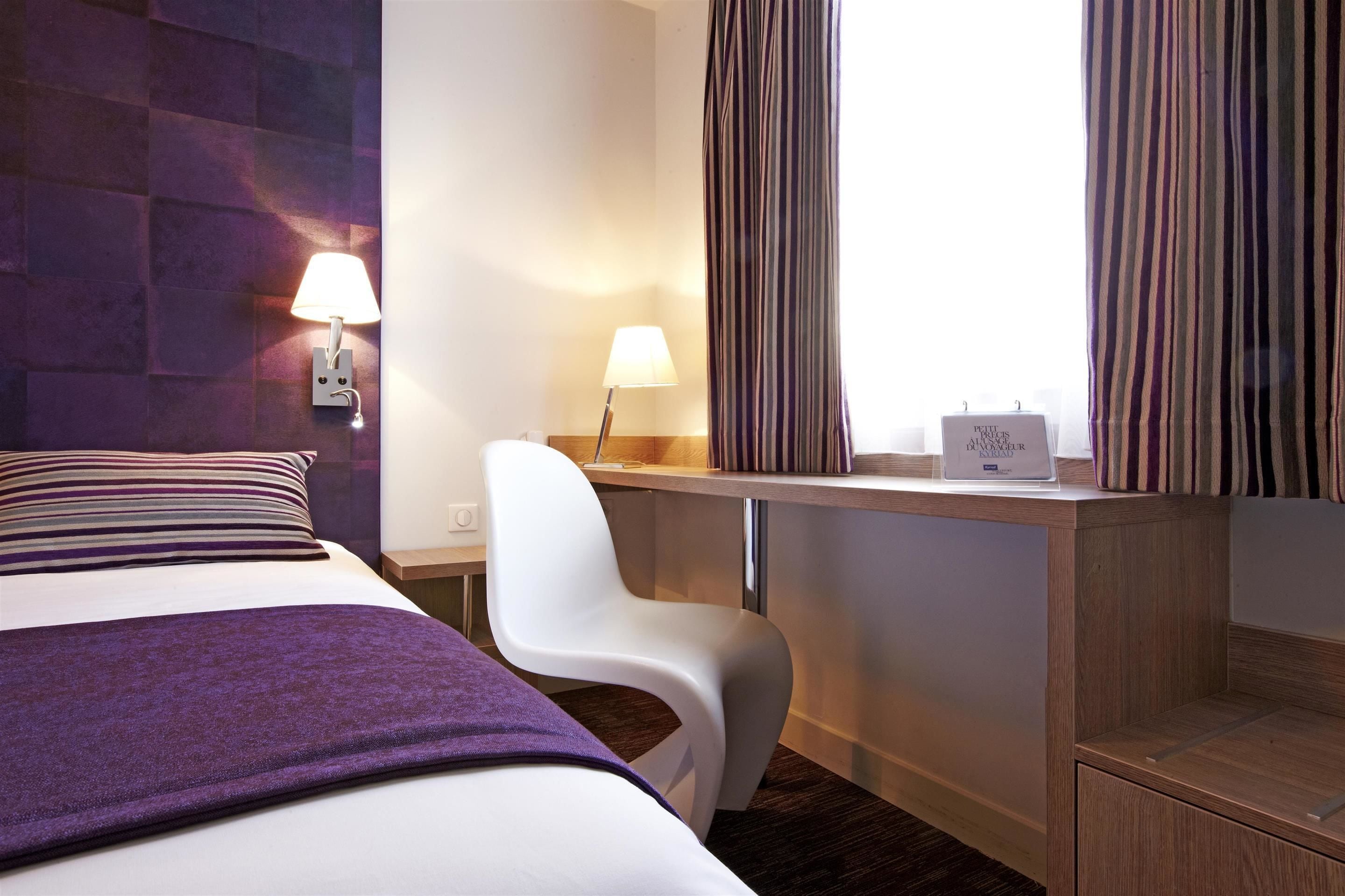 standard room, 1 double bed | desk, laptop workspace, blackout curtains, iron/ironing board