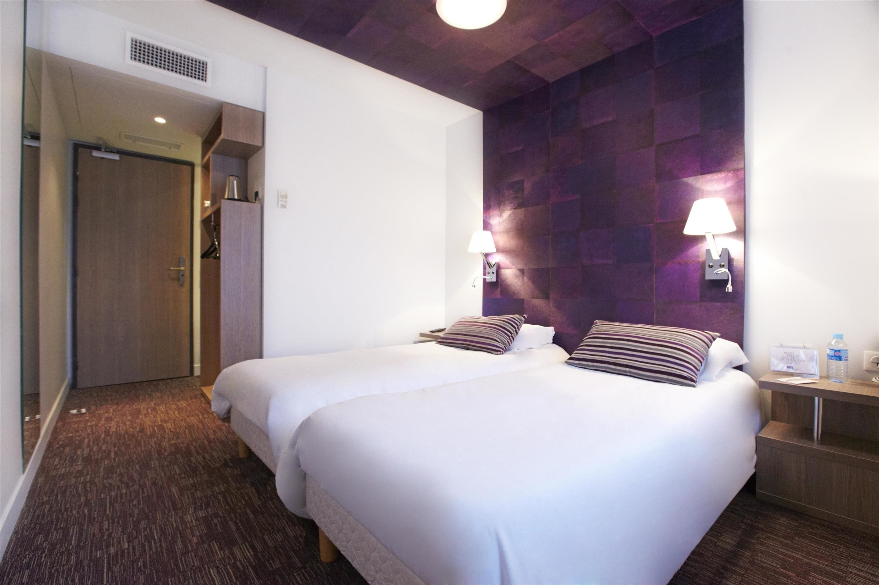 standard room, 2 single beds | desk, laptop workspace, blackout curtains, iron/ironing board