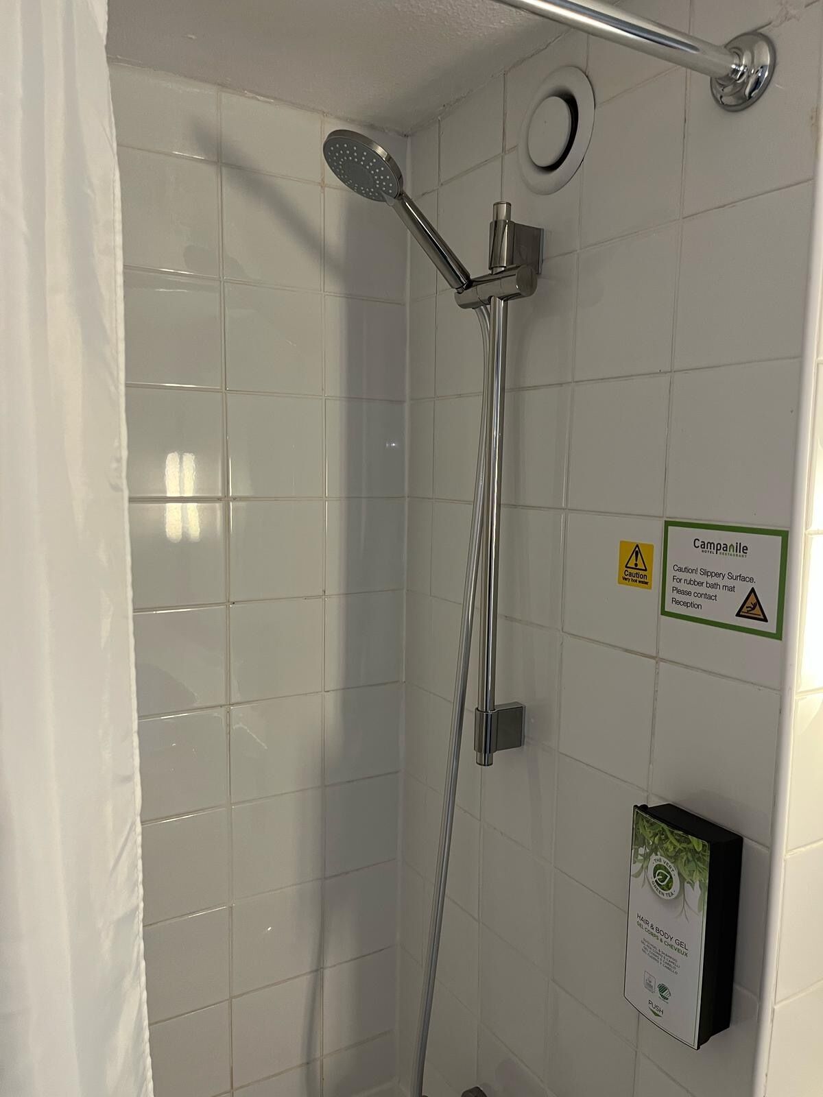combined shower/bathtub, eco-friendly toiletries, hair dryer, towels