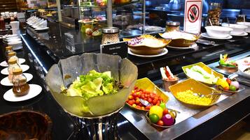Daily buffet breakfast for a fee