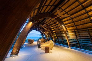 Lobby sitting area - Rocky's Boutique Resort - Veranda Collection Samui (Koh Samui)