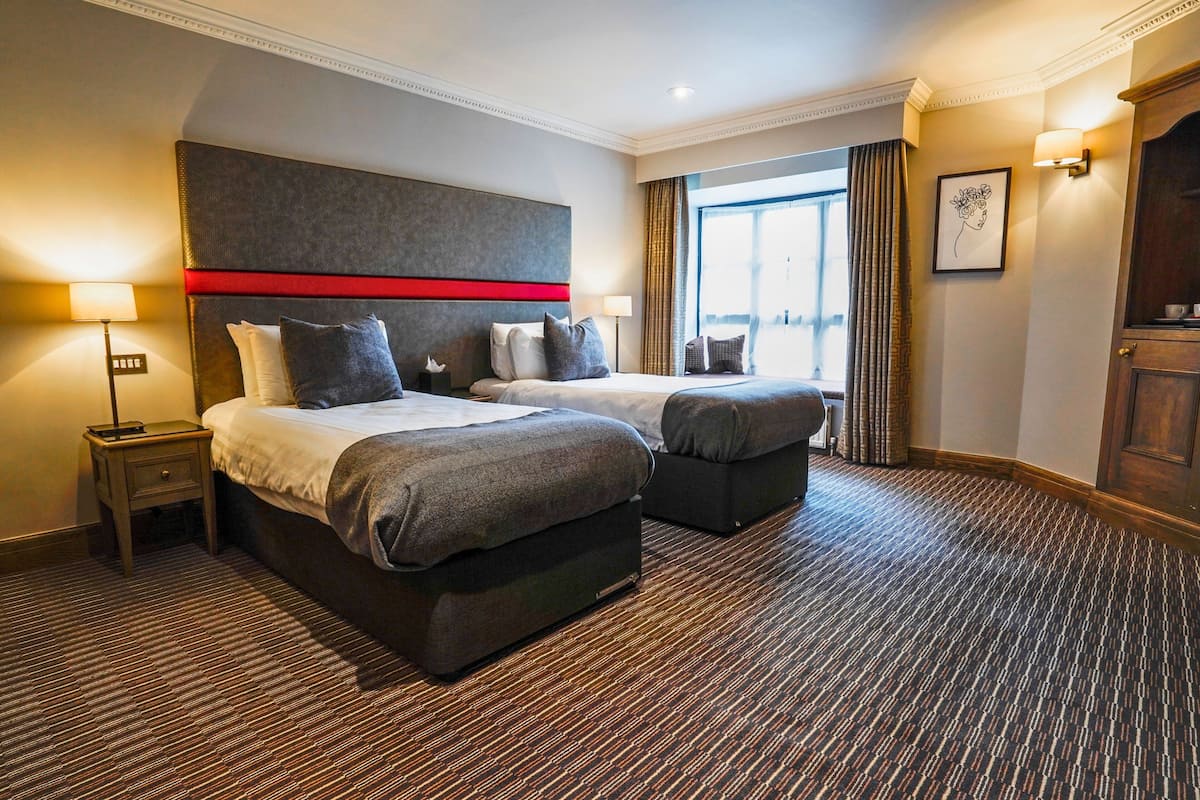 standard twin room | 1 bedroom, desk, soundproofing, iron/ironing board