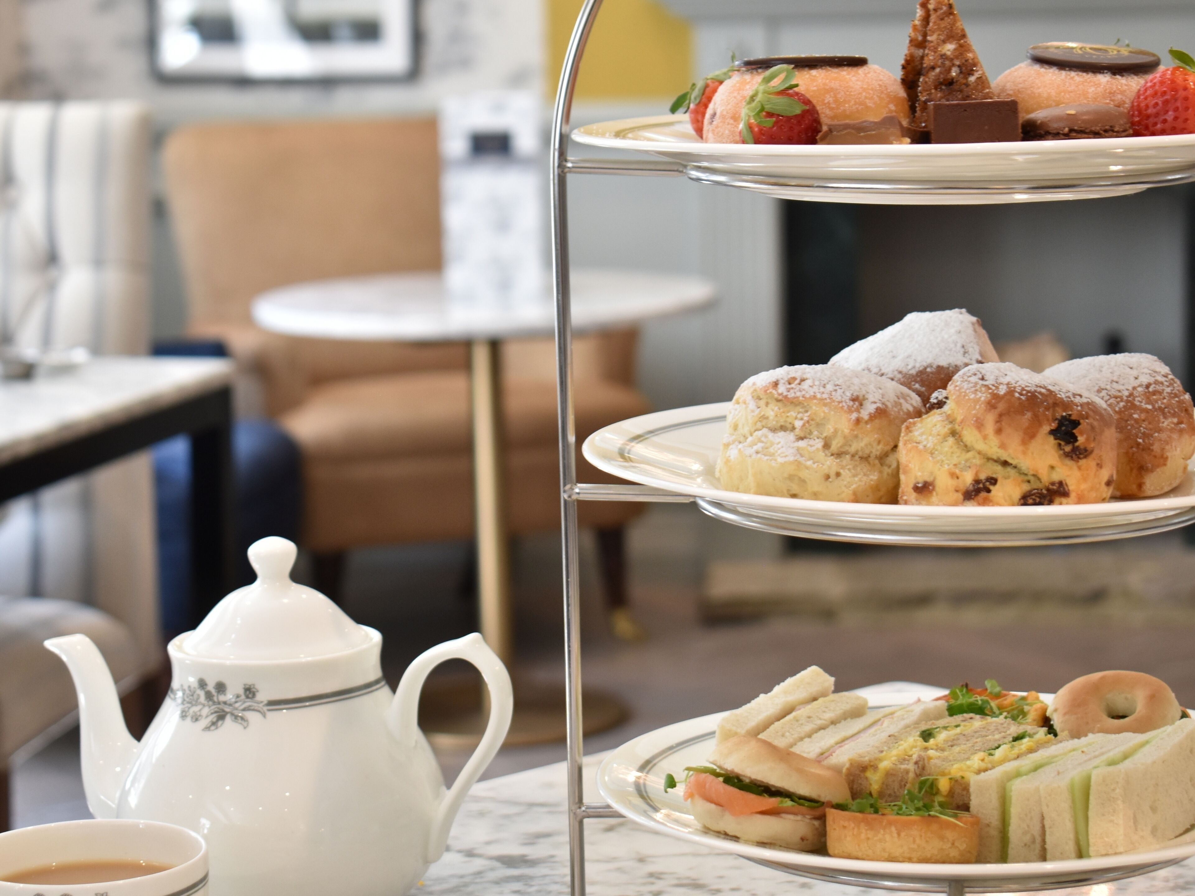 lunch and dinner served