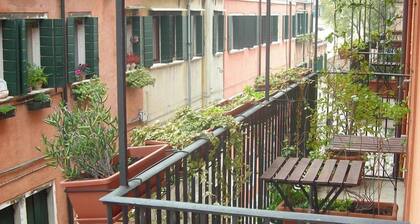 Alloggi Agli Artisti