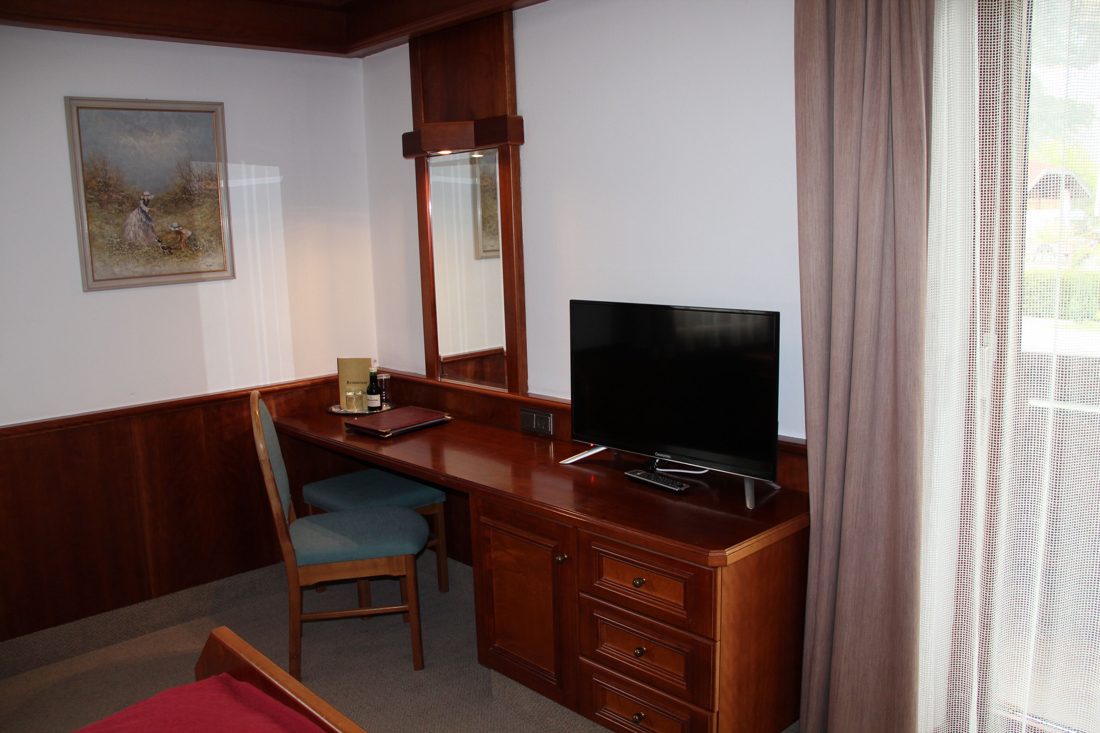 standard double room | hypo-allergenic bedding, in-room safe, blackout curtains