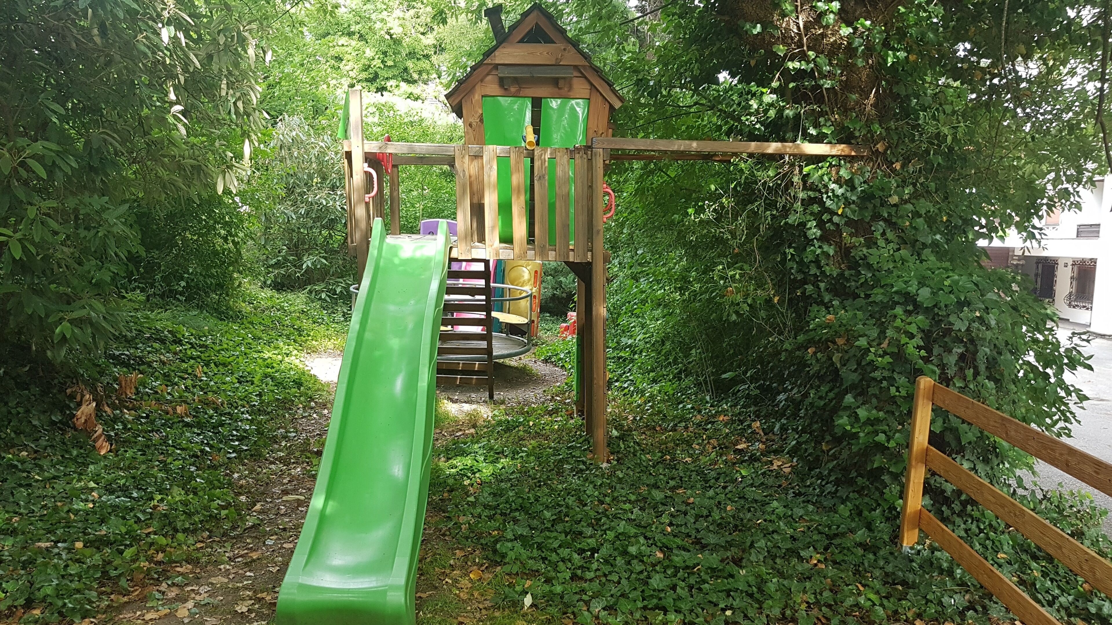 children’s play area – outdoor