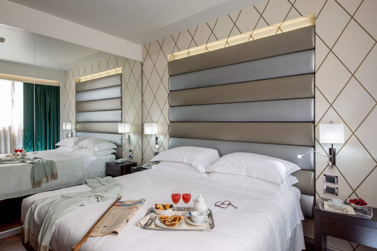 Chambre Supérieure Double ou avec lits jumeaux | Literie de qualité supérieure, minibar, coffres-forts dans les chambres
