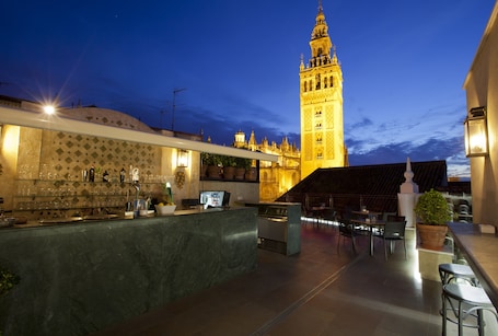 Bar (on property). Hotel Doña Maria