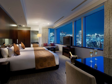 Ropa de cama de alta calidad y minibar