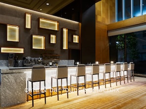 Bar (on property) - Hotel The Celestine Tokyo Shiba (Tokyo)