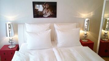 1 Schlafzimmer, hochwertige Bettwaren, Minibar, Zimmersafe