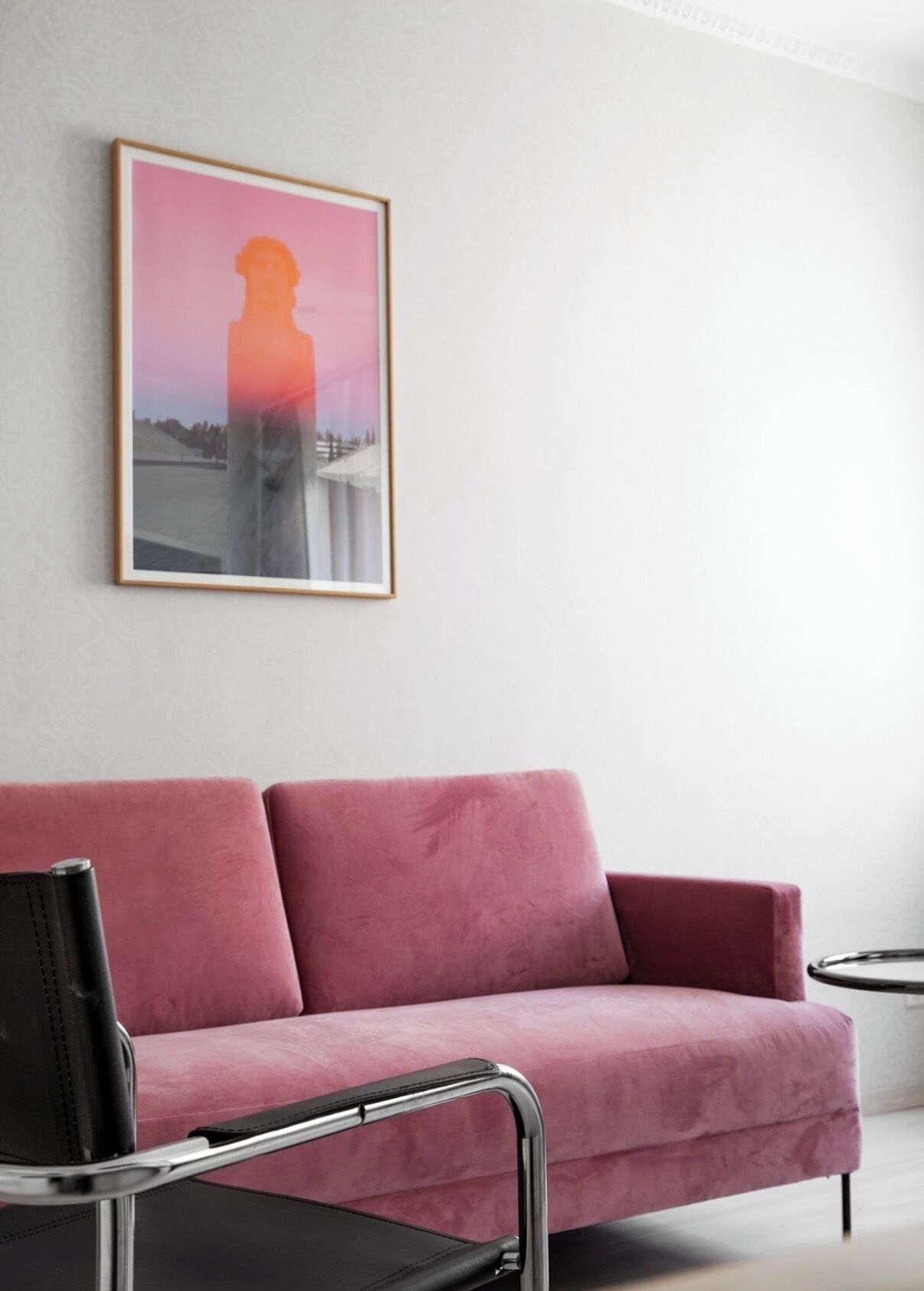 クラシック スイート | リビング エリア | 55 インチのLED テレビ (衛星放送視聴可)、テレビ