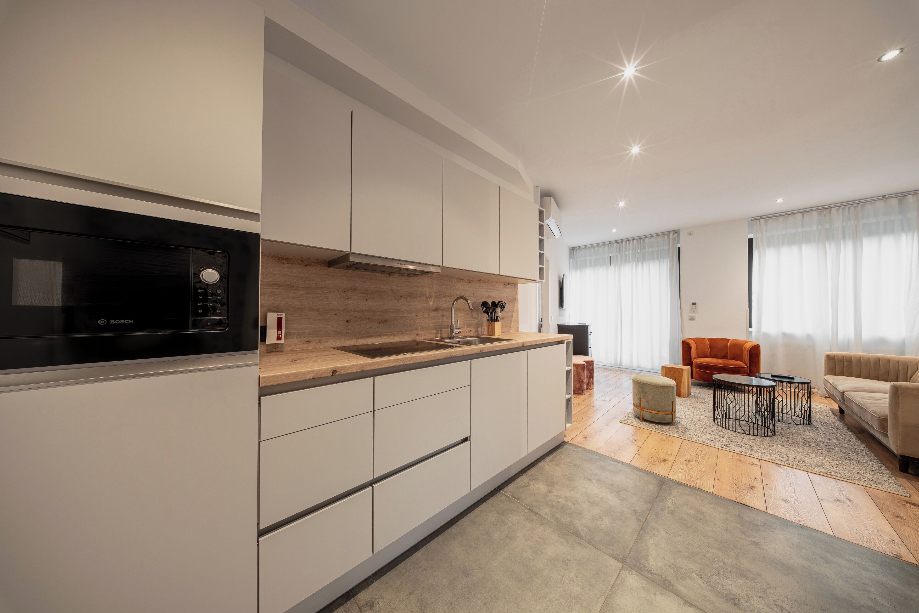 Suíte luxo, 2 quartos | Cozinha privada | Chaleira elétrica