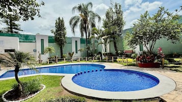 Outdoor pool, open 10:00 AM to 8:00 PM, sun loungers