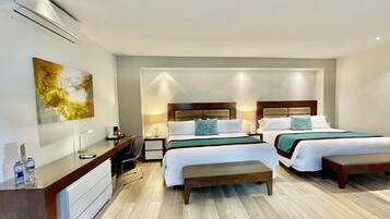 Estandar Doble | Caja de seguridad en la habitación y escritorio