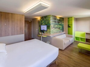 Suite, 1 Double Bed with Sofa bed (Family. 2 People) - ibis Styles Lille Marcq en Baroeul (Marcq-en-Baroeul)