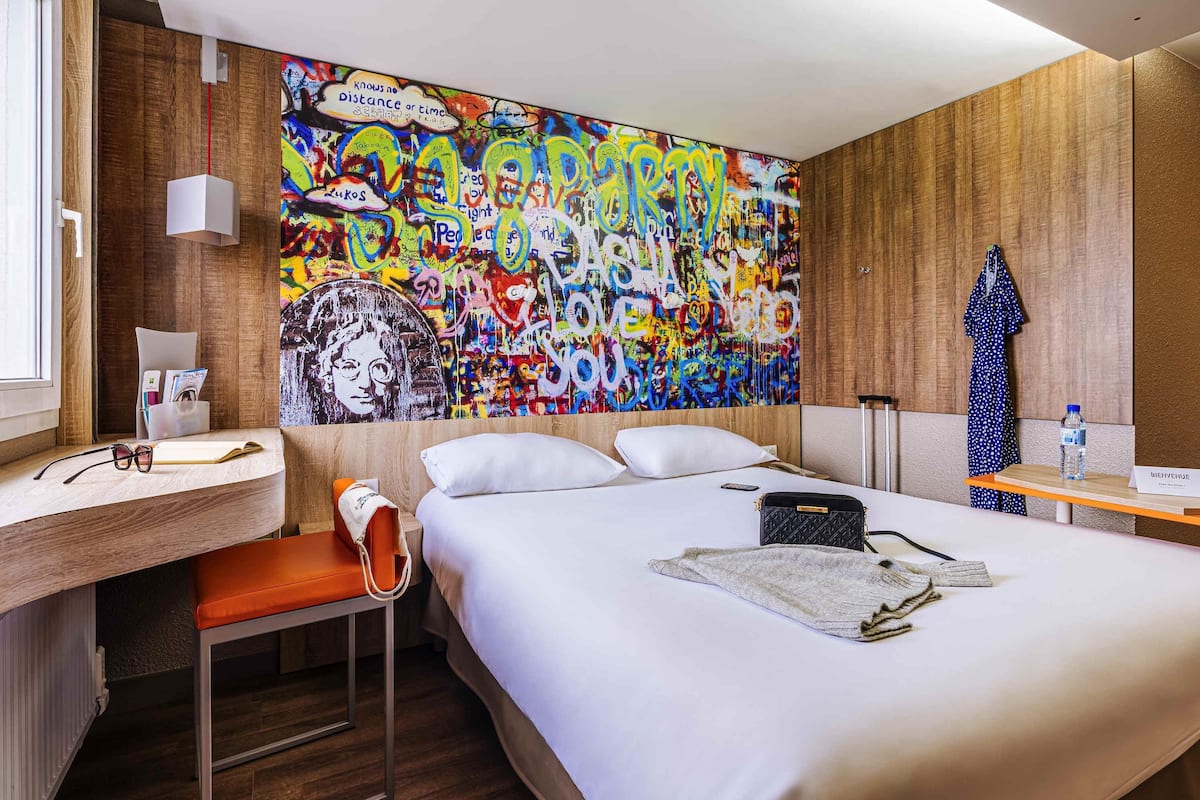 Standard Double Room, 1 Double or 2 Single Beds | In-room safe, desk, laptop workspace, blackout curtains