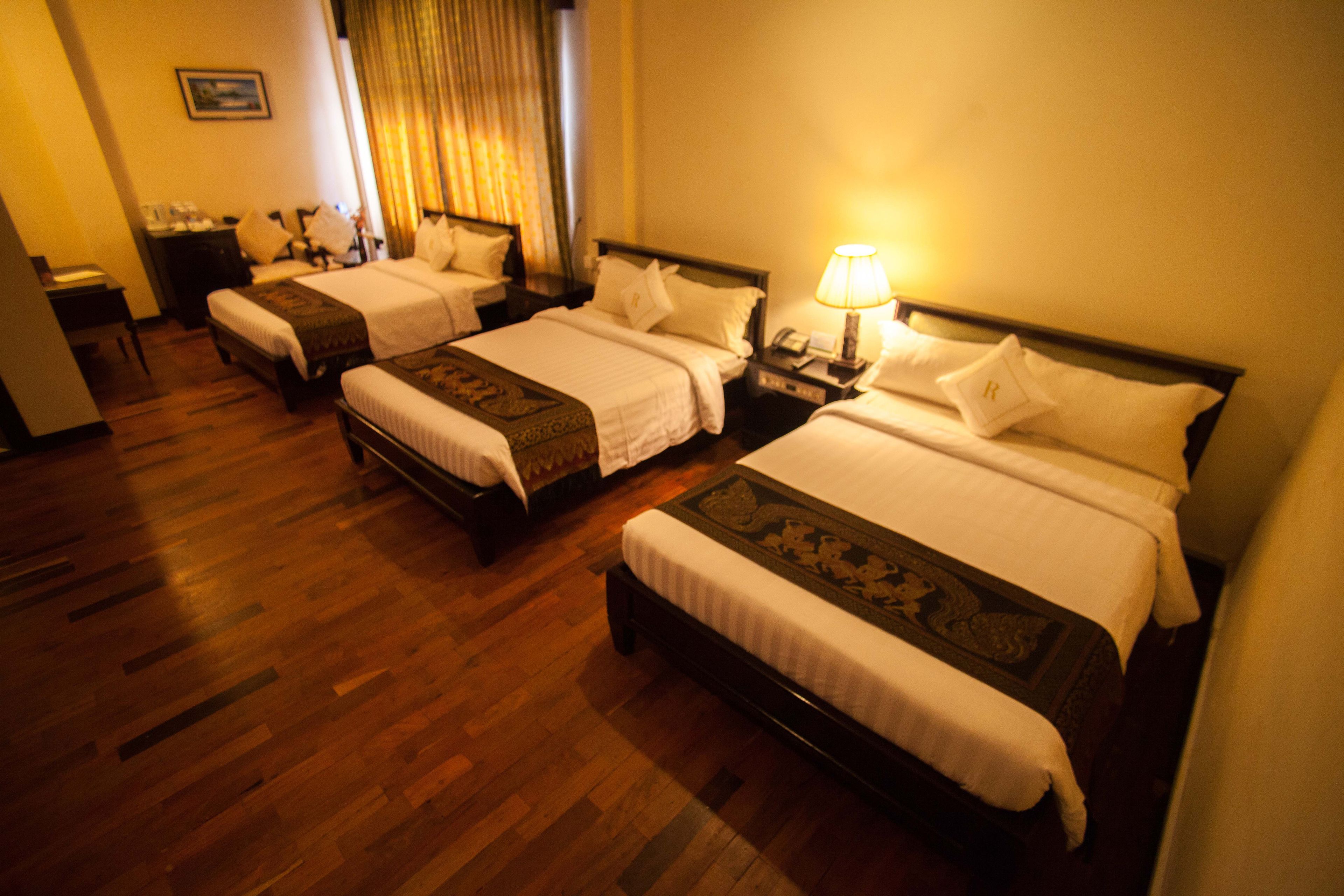 deluxe triple room | free minibar items, in-room safe, desk, soundproofing