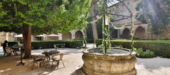 Le Couvent Royal