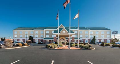 Country Inn & Suites by Radisson, Findlay, OH