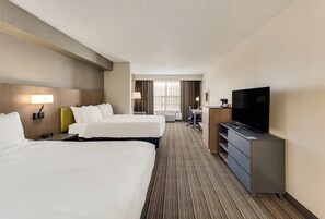 Ropa de cama hipoalergénica, escritorio y cortinas blackout 