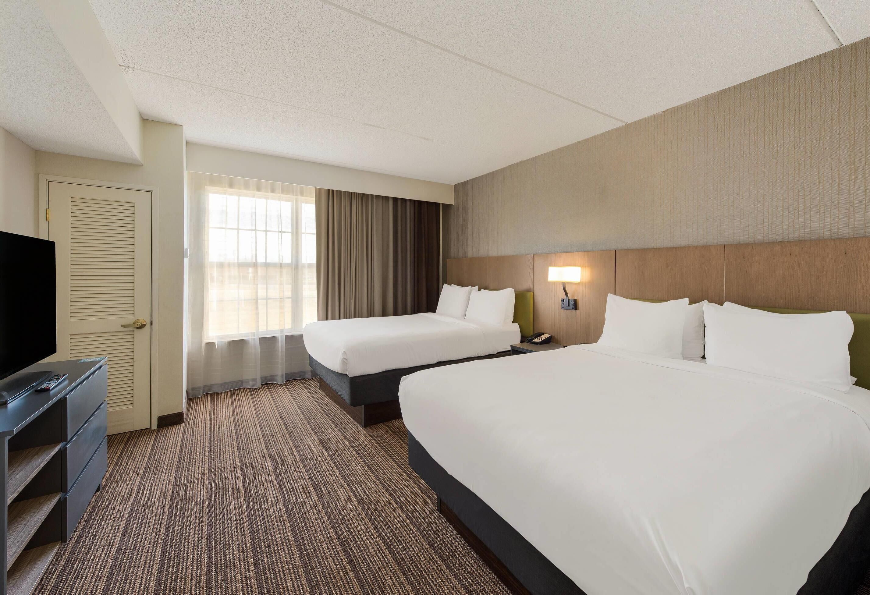 Suite, 1 soverom, ikke-røyk (1 bedroom) | Allergitestet sengetøy, skrivebord, blendingsgardiner og lydisolert