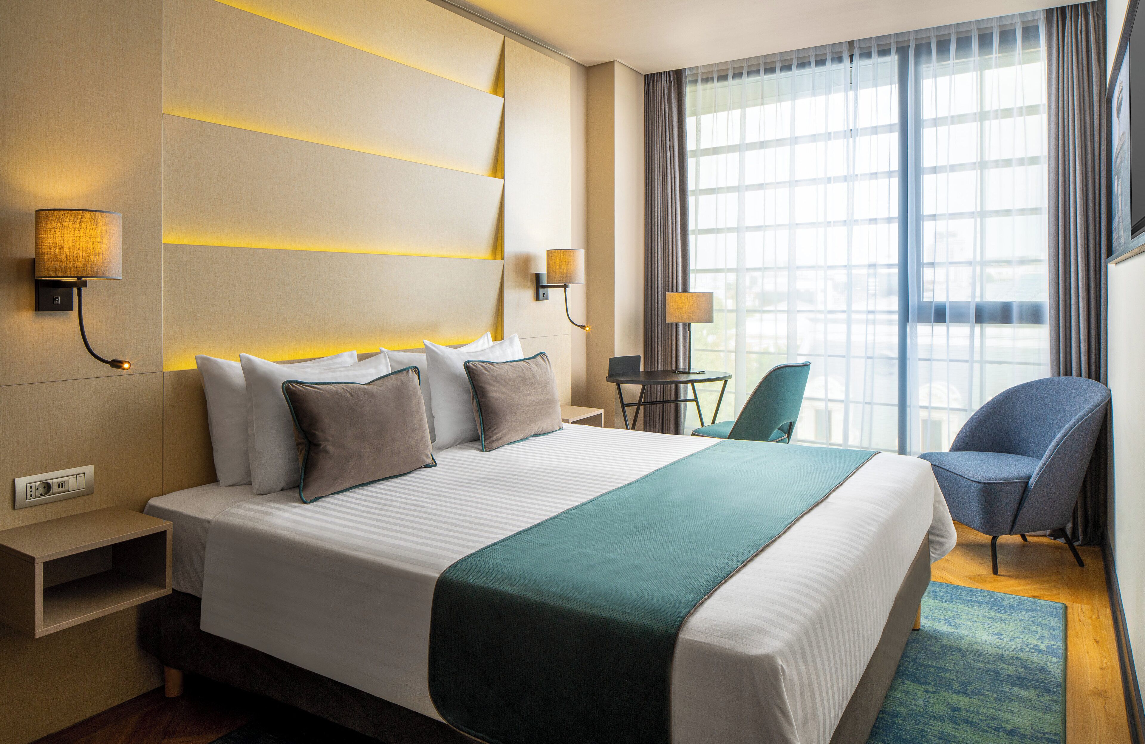 Comfort Room, 1 Double Bed | Premium bedding, Tempur-Pedic beds, minibar, in-room safe