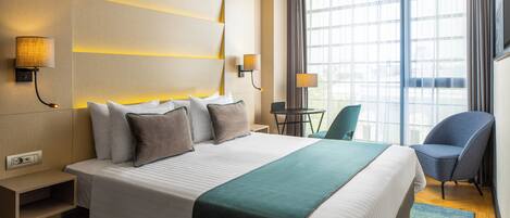 Comfort-Zimmer, 1 Doppelbett | Hochwertige Bettwaren, Tempur-Pedic-Betten, Minibar, Zimmersafe