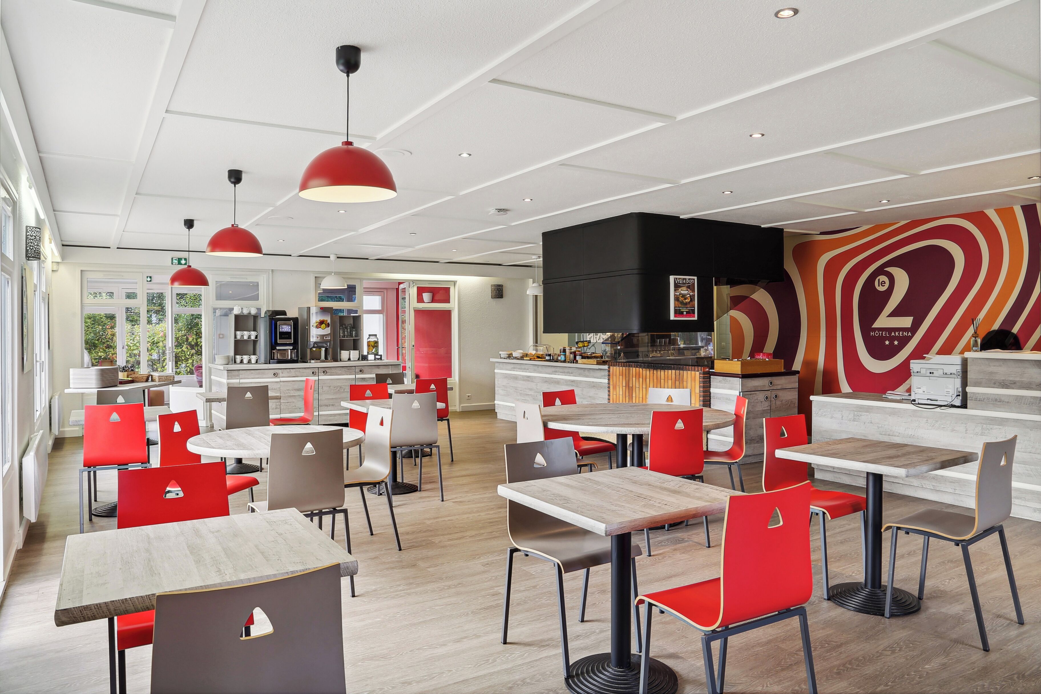 Desayuno buffet (EUR 10 por persona) 