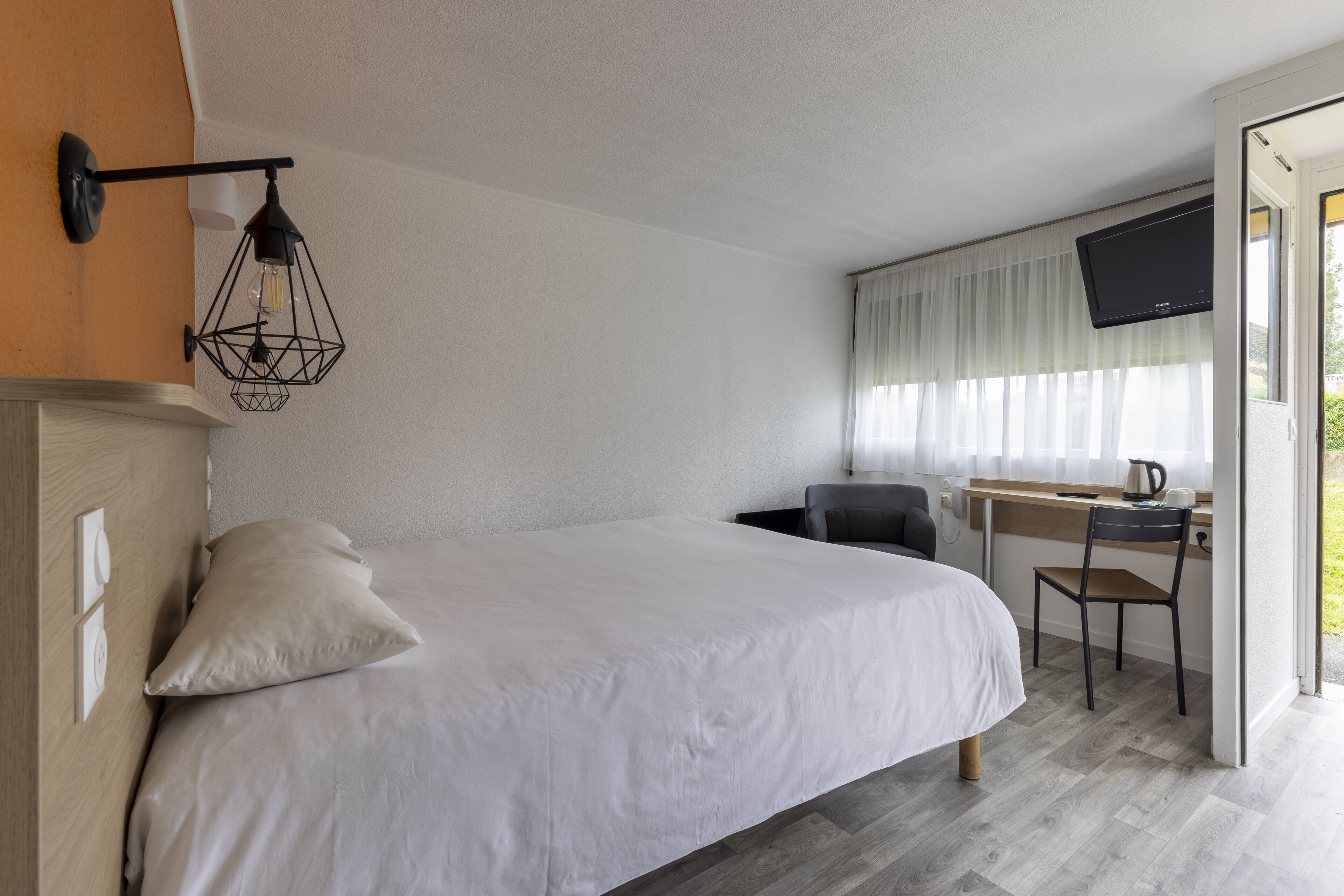 The Originals City, Hôtel du Lac, La Ferté-Bernard