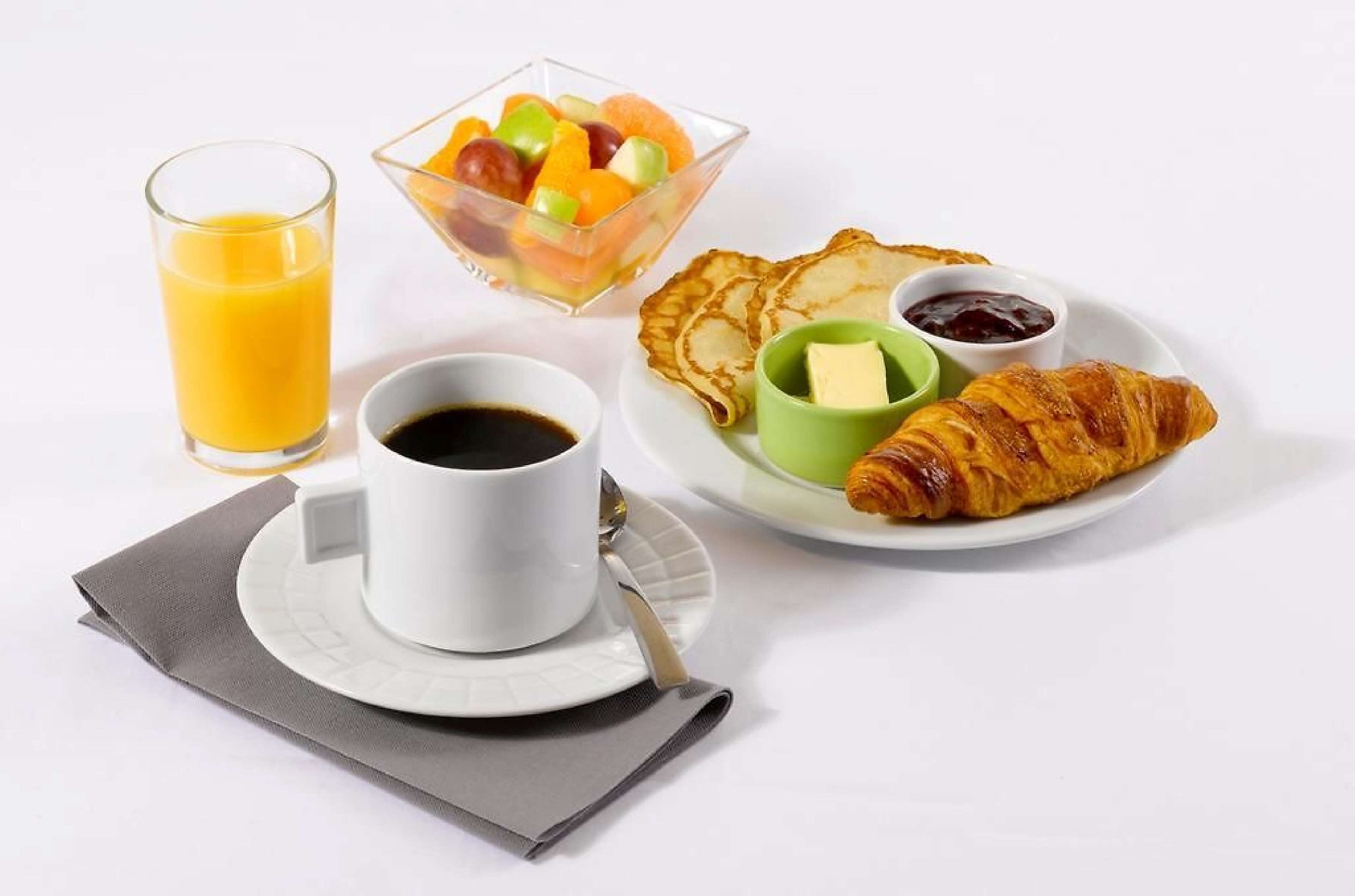 daily buffet breakfast (eur 12.9 per person)