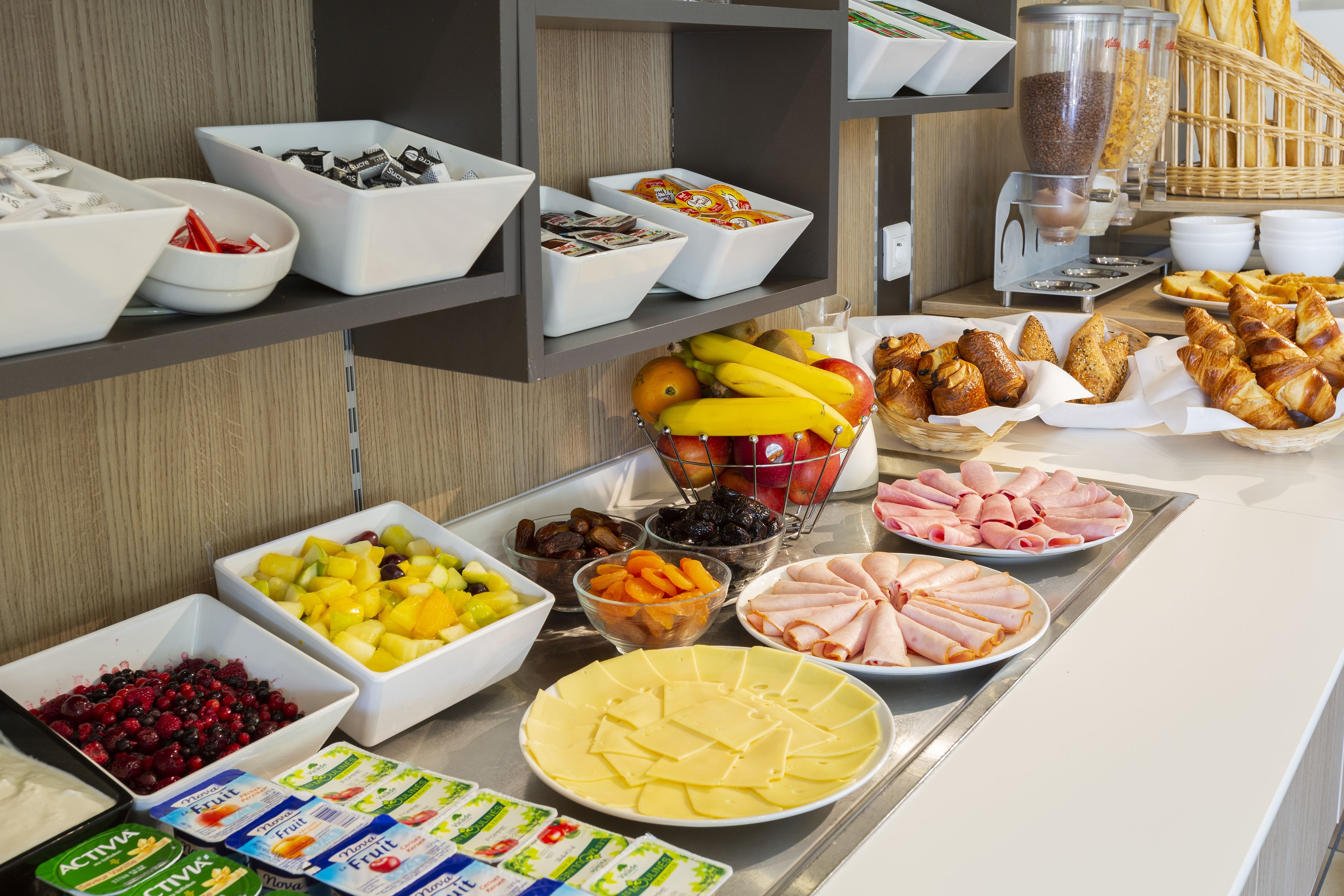 每日供应自助式早餐（每人 EUR 11.90）