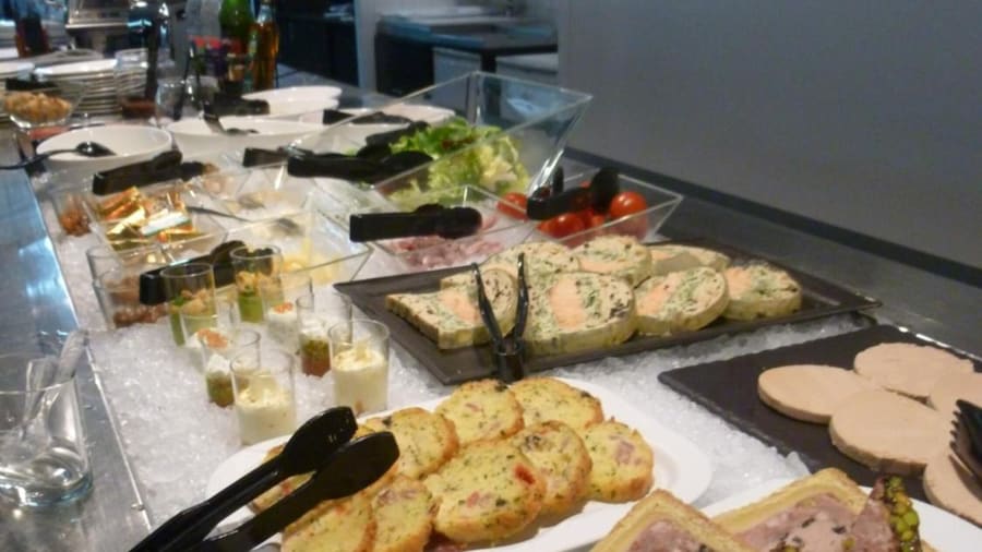 马耶讷布里特酒店