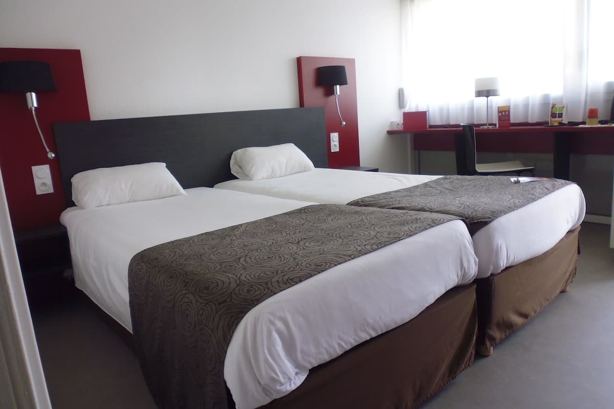 desk, soundproofing, iron/ironing board, free cots/infant beds