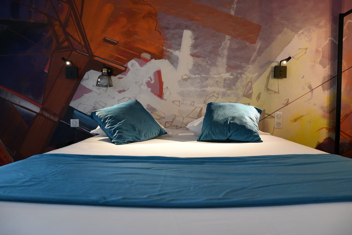 family quadruple room | desk, soundproofing, cots/infant beds, free wifi