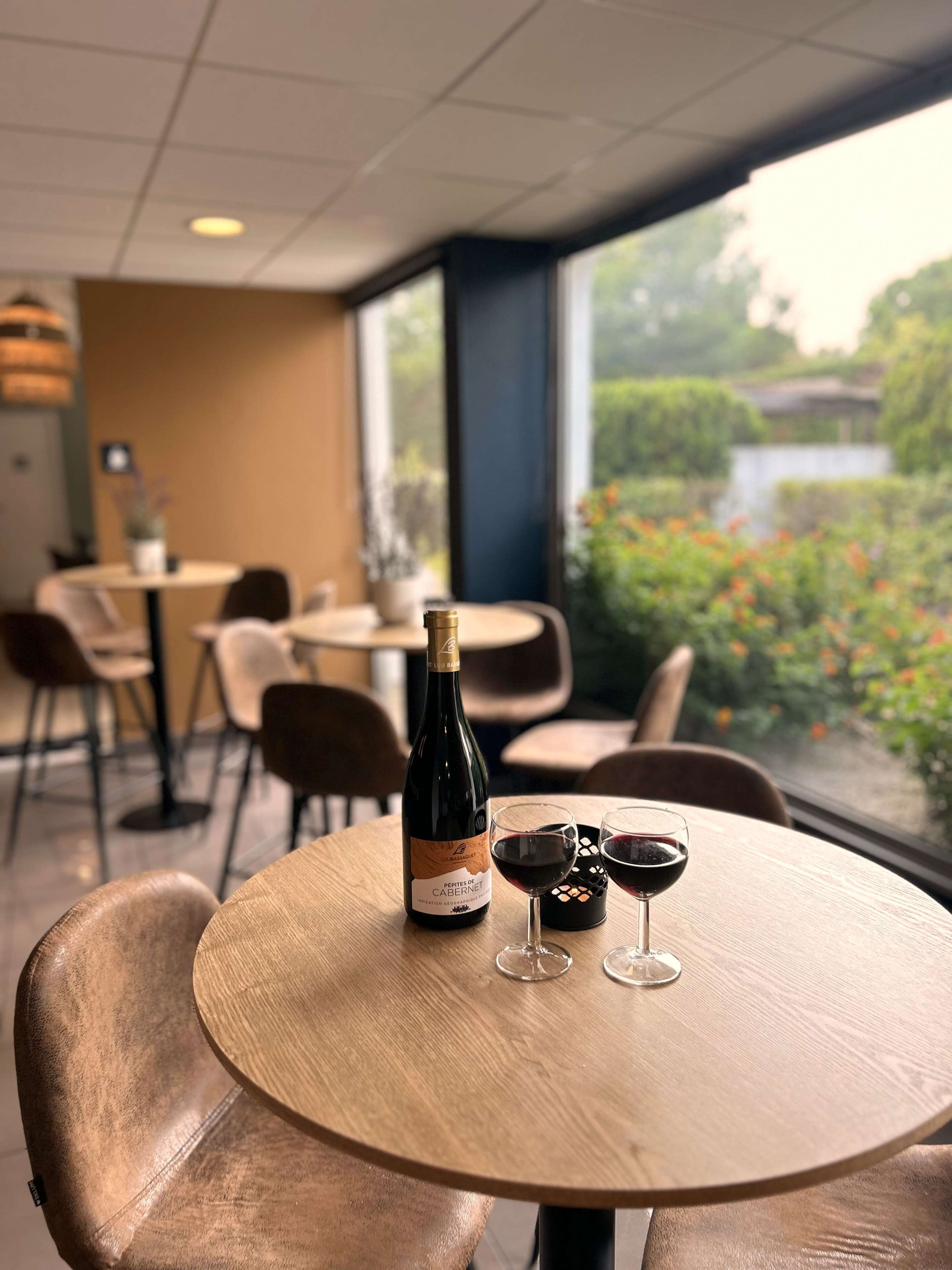 Photo - Kyriad Martigues Sud